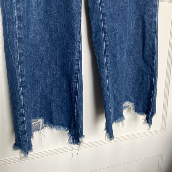 DL1961 Classic High Rise Wide Leg jeans - Picture 5 of 8